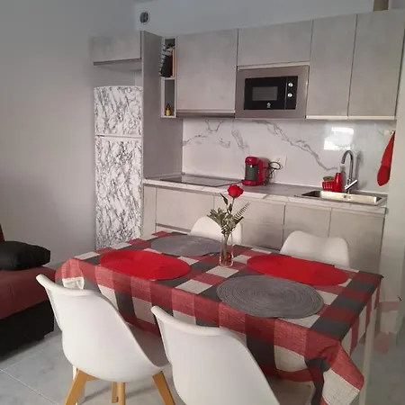 Marineda Apartament *